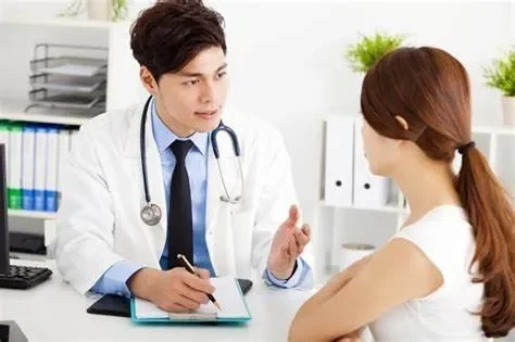 Khi nào bạn nên tìm đến phòng khám chuyên khoa?
